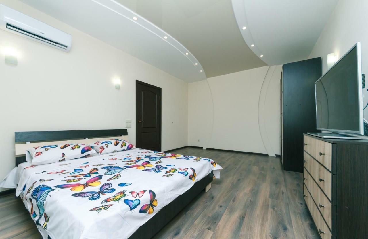 люкс с 3 комнатами княжий затон Apartment *